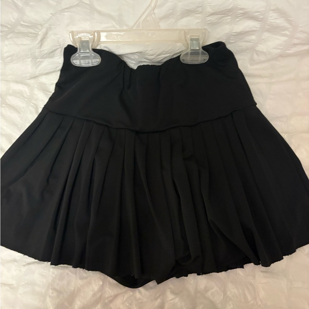 black skirt